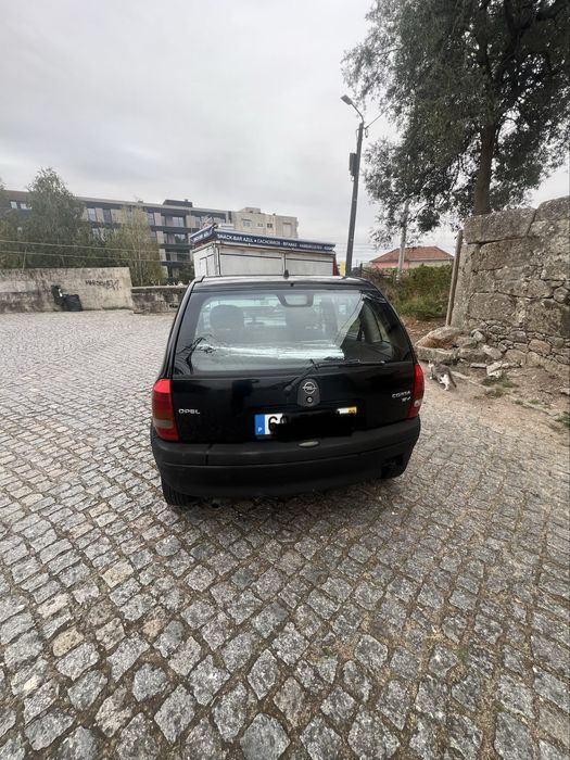 Opel corsa conservado