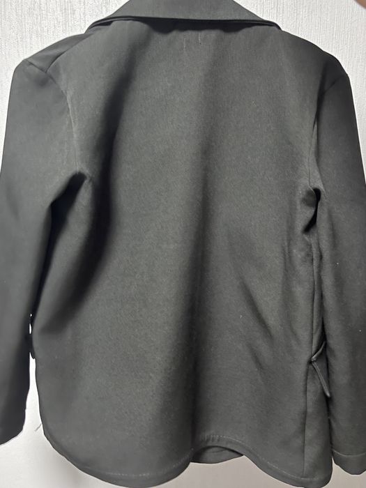 Чорний оверсайз піджак