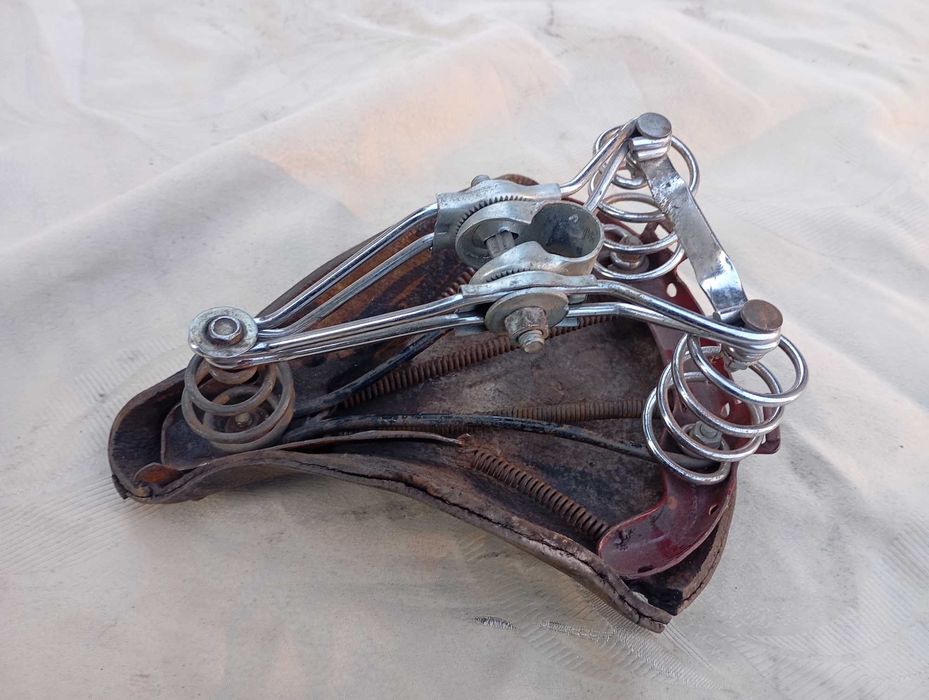 Седло подросткового велосипеда