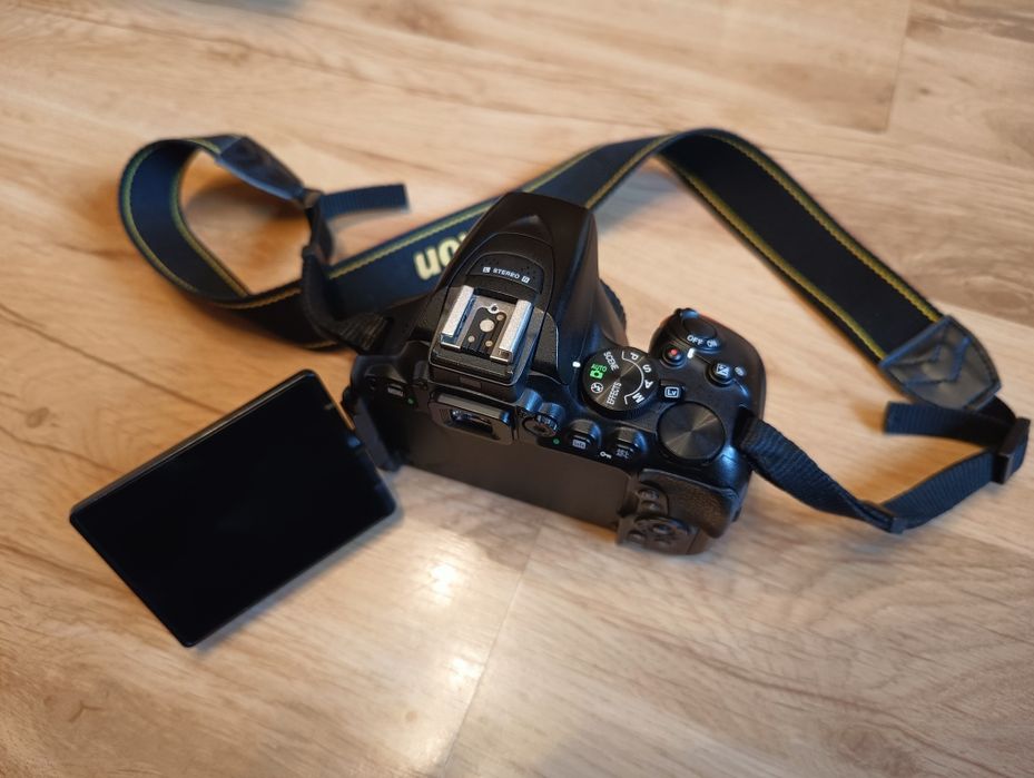 Nikon D5500 body