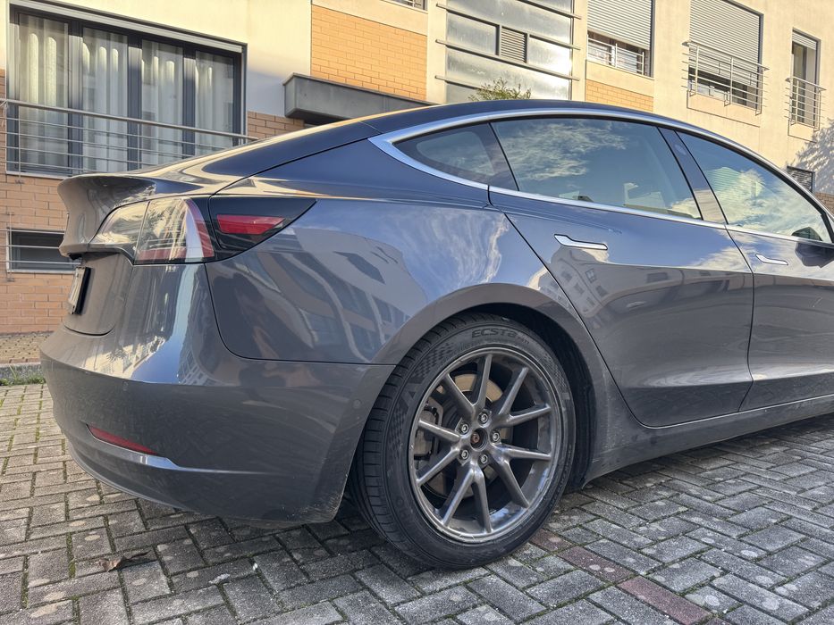 Molas Eibach Pro-kit para Tesla Model 3