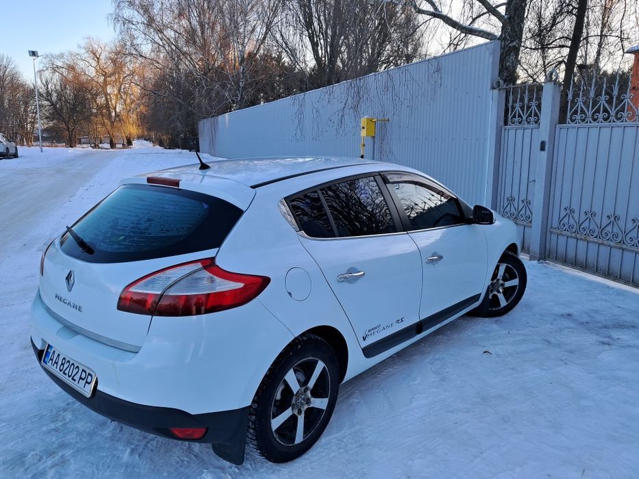 Продам рено меган.