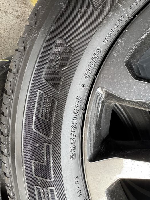Диски і шини для Toyota 6/139 R18 265/60/18