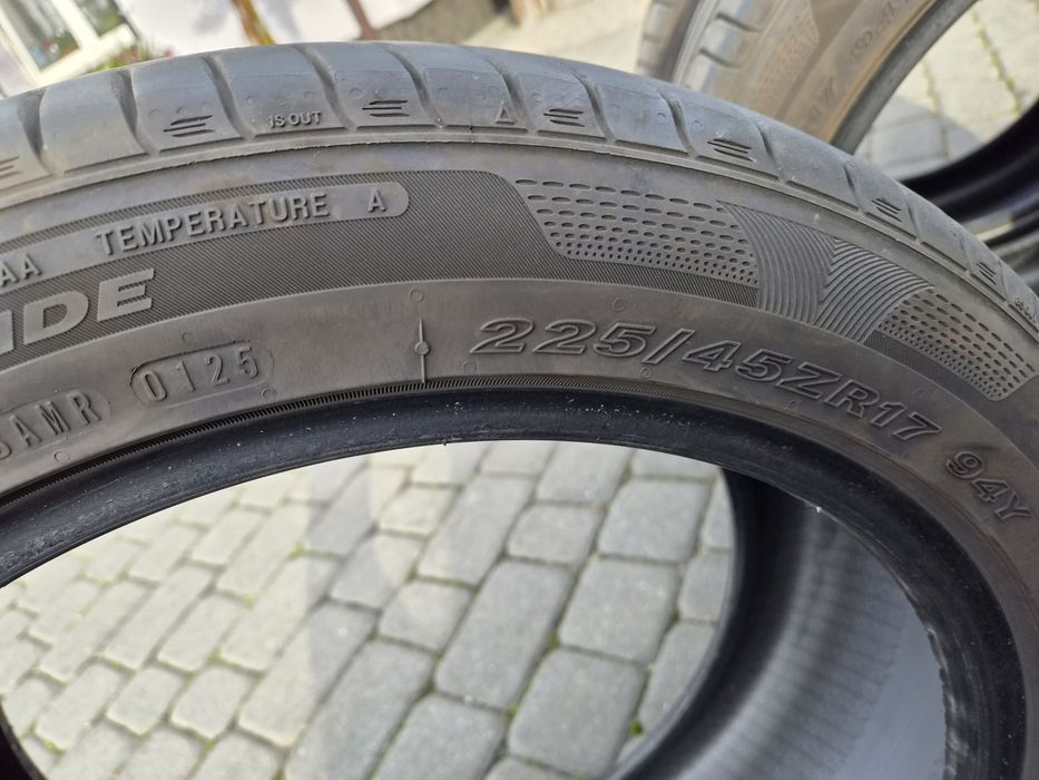 Opony  Nexen  4x225 45 r17