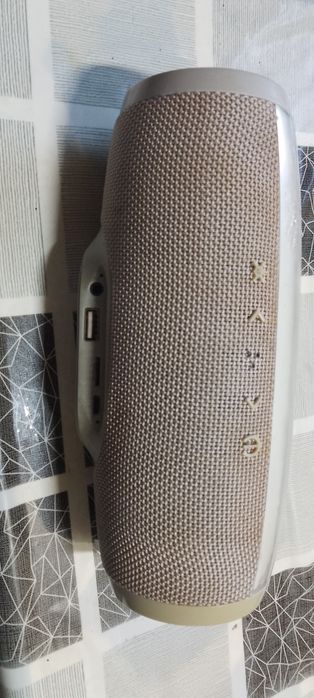 Bluetooth колонка jbl
