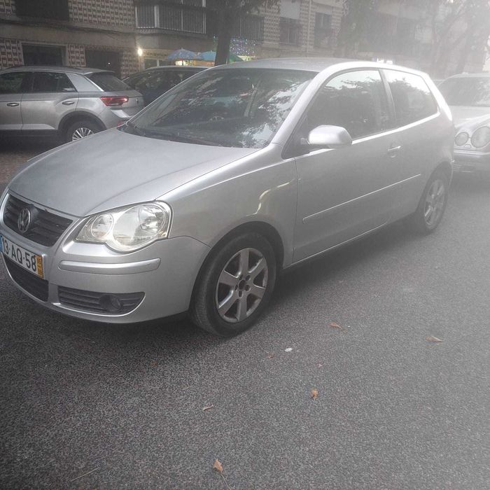 Polo 1.2  , 2005 , gasolina , 2.999 € , 155.000 kms ... Tlm 964060025