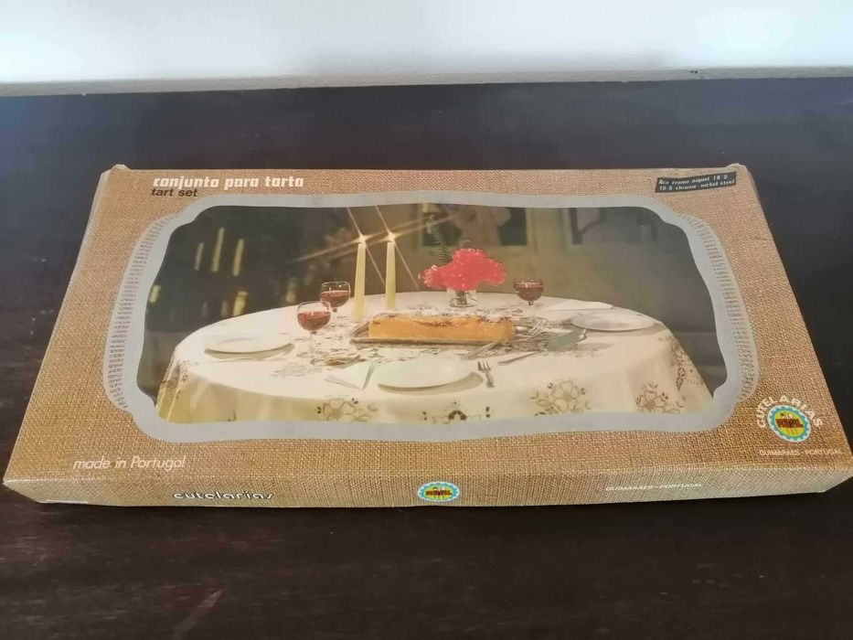 Unused Cake/Tart Serving Set431197894508564481
