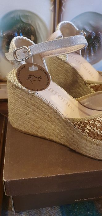 Plecione espadryle na platformie
