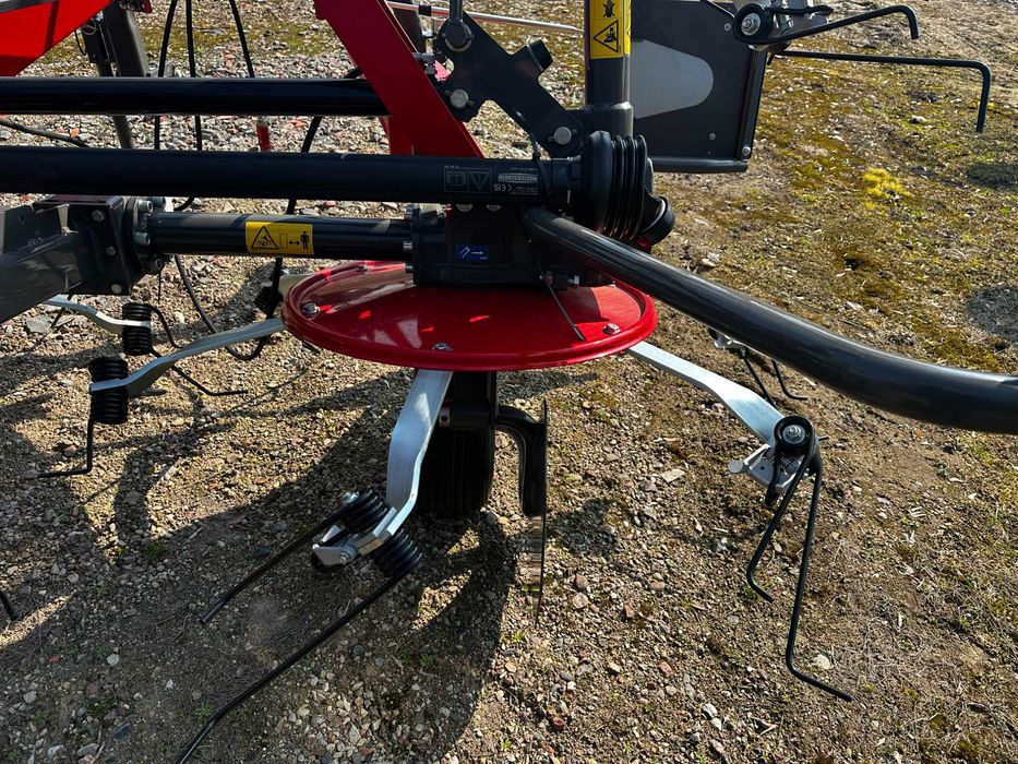 Przetrząsarka Massey Ferguson 776X 7,7 m 6 gwiazd w okazyjnej cenie