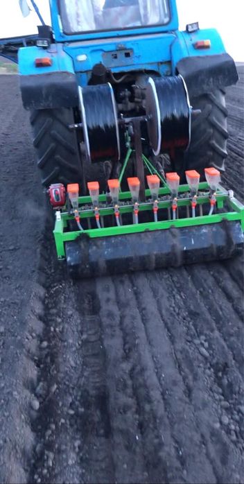 Сівалка овочева восьмирядна