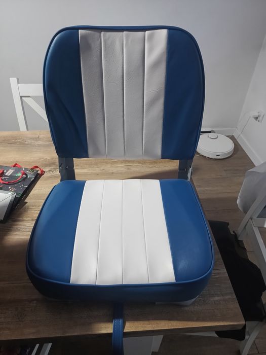 Fotel wedkarski. Nowy