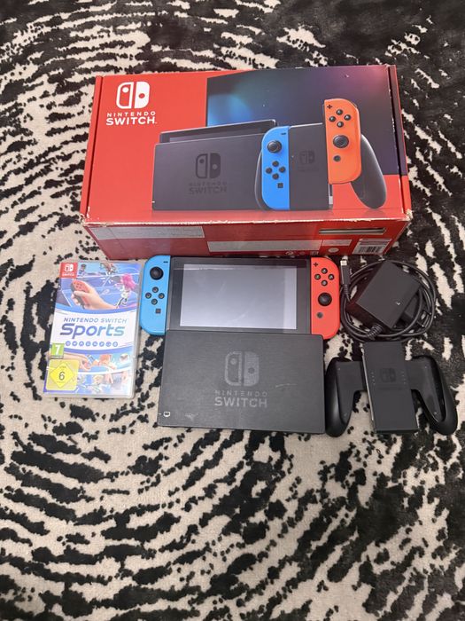 Nintendo switch v2 + microsd + nintendo switch sports