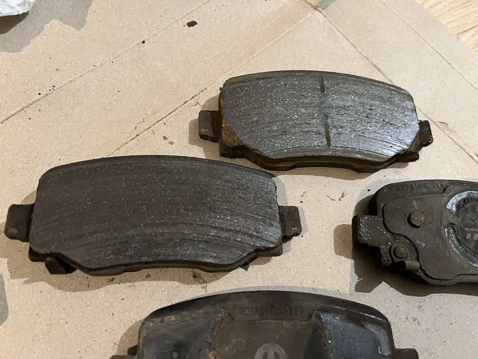 Гальмівні диски та колодки БУ Jeep Renegade