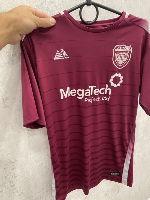 Футболка спортивна