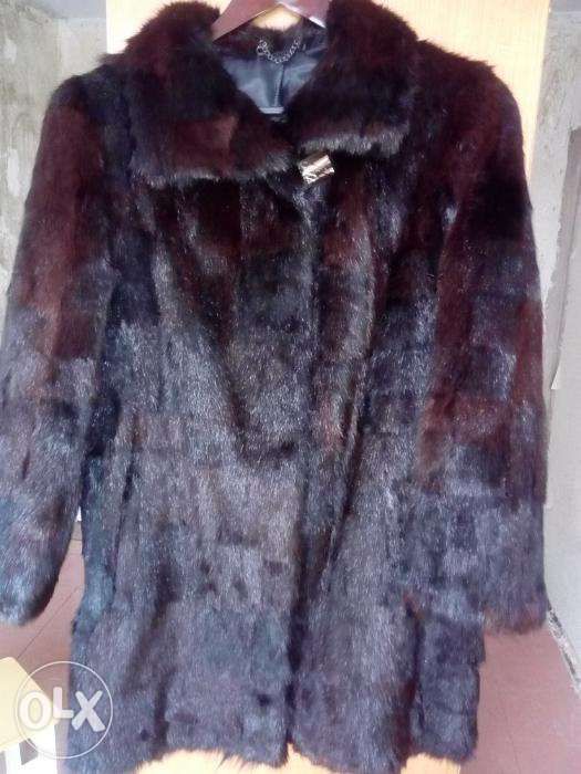Продаю женский натуральный полушубок,материал:монгольский сурок.
