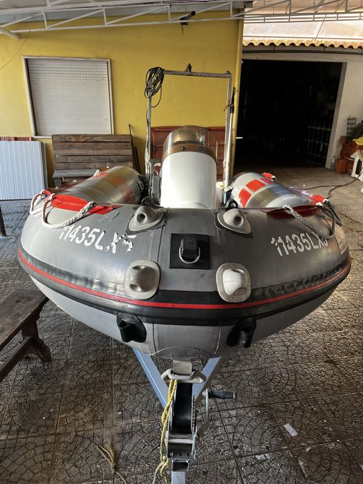 Barco semi-rígido  com motor Honda 40cv