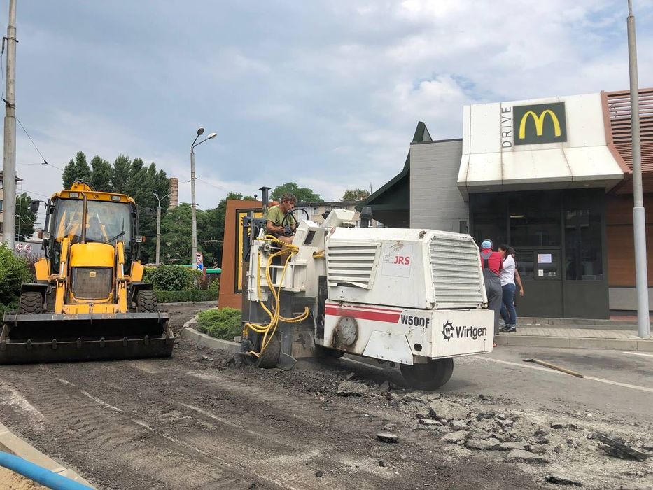 Продам фрезу дорожную WIRTGEN 500