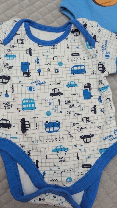 Body niemowlęce 3 sztuki 56/62