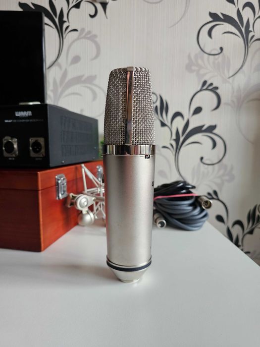 Студійний ламповий мікрофон Warm Audio WA-67