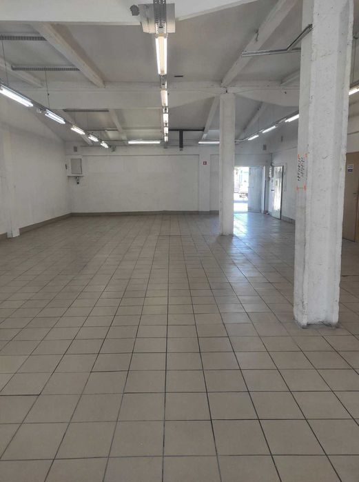 Lokal handlowo-usługowy do wynajęcia 202 m2 + magazyny