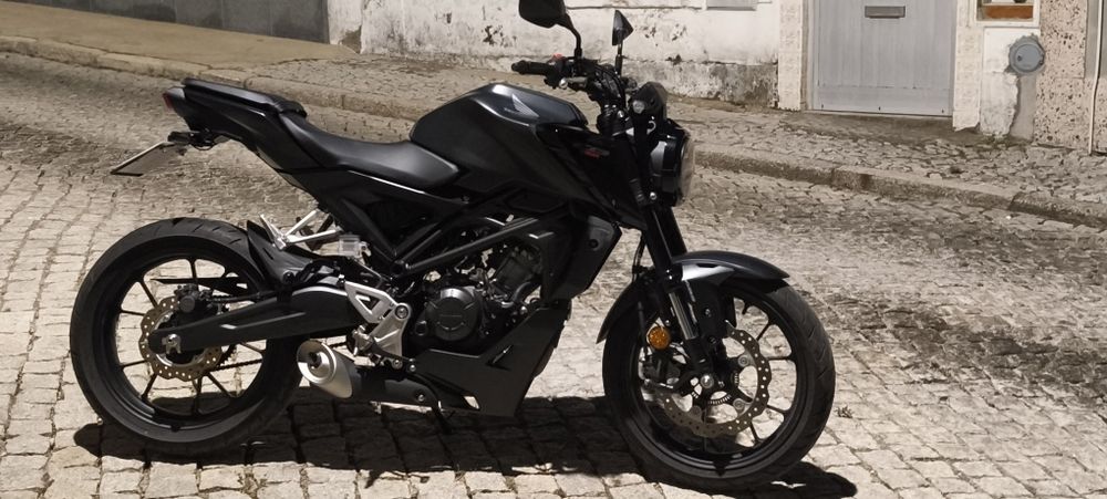 Honda cb125r de 2024