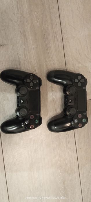 Sprzedam konsole PS4 slim