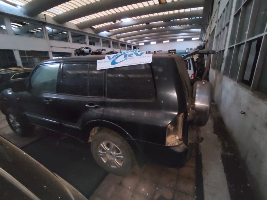 Mitsubishi Pajero 3.2 DiD 2000 - Viatura para peças