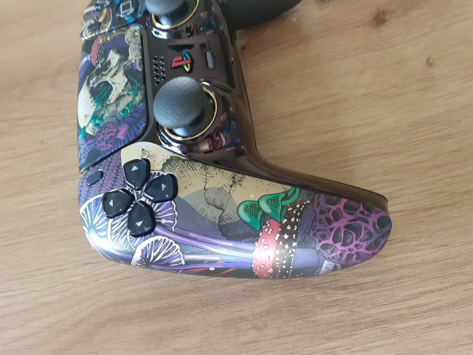 Pad PS5 dualsense,  analogi TMR favor union,  extremerate Spark, custom