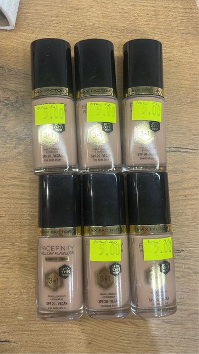 6 x podklad rezerwacja