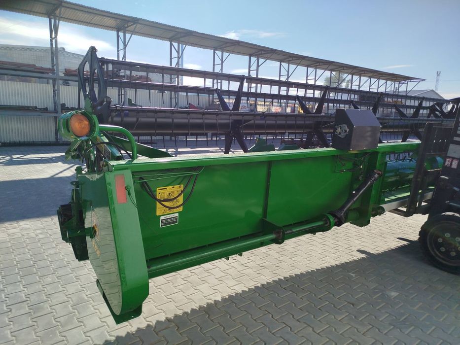 жатка John Deere 925F Lexion