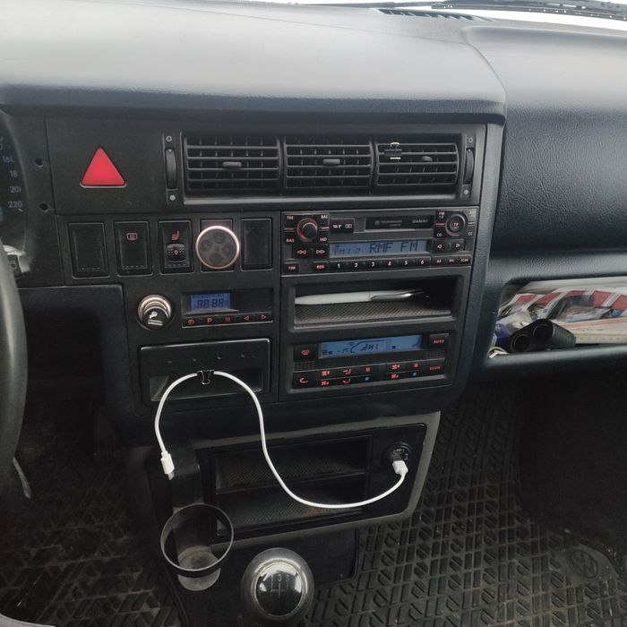 Sprzedam  VW t4 Caravell long 9 osobowy