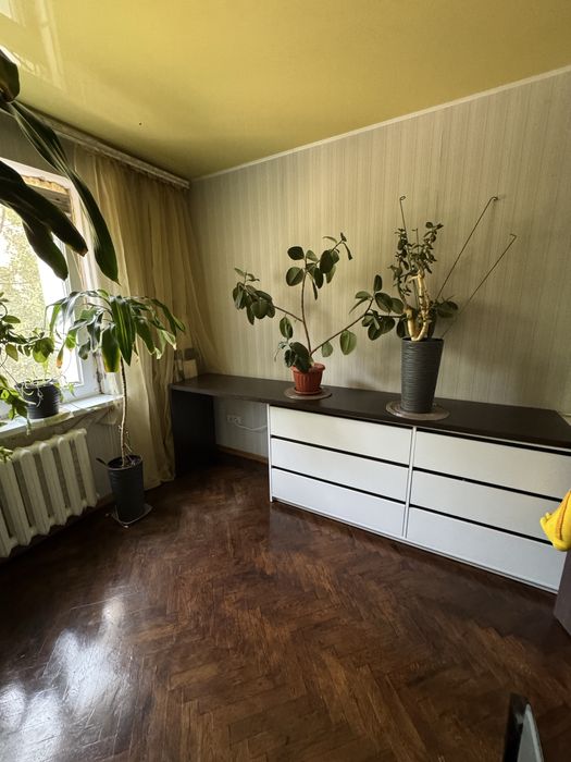 3х комнатная квартира 2/9 Таврический