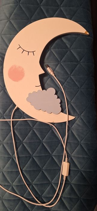 Lampka w kształcie księżyca dla dzieci