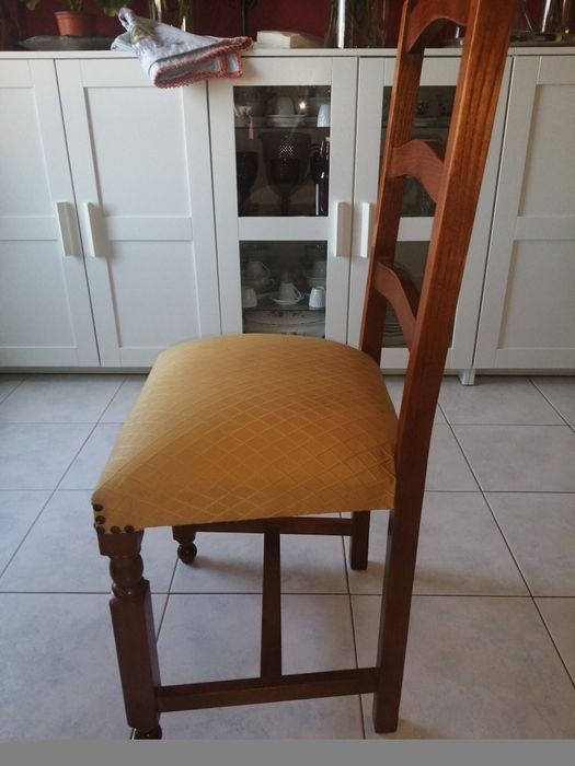 Cadeira em cerejeira