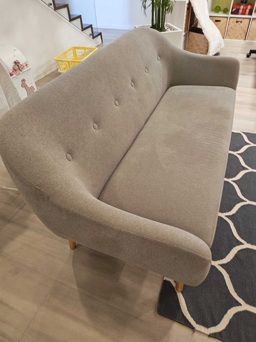 Sofá nórdico 3 lugares