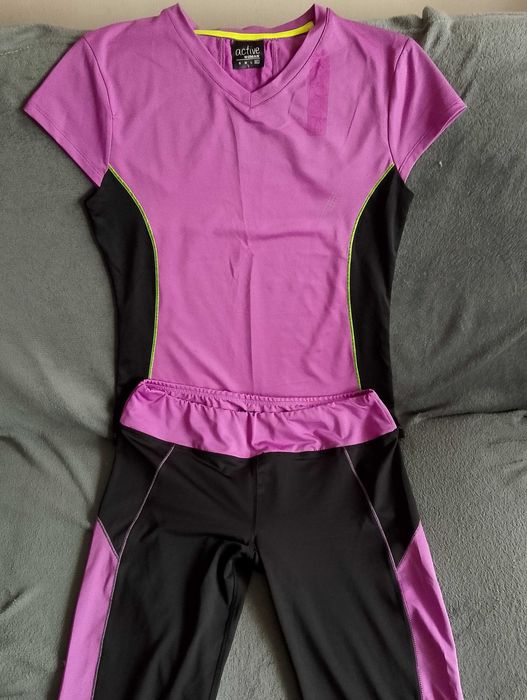 ACTIVE. Zestaw legginsy+koszulka.