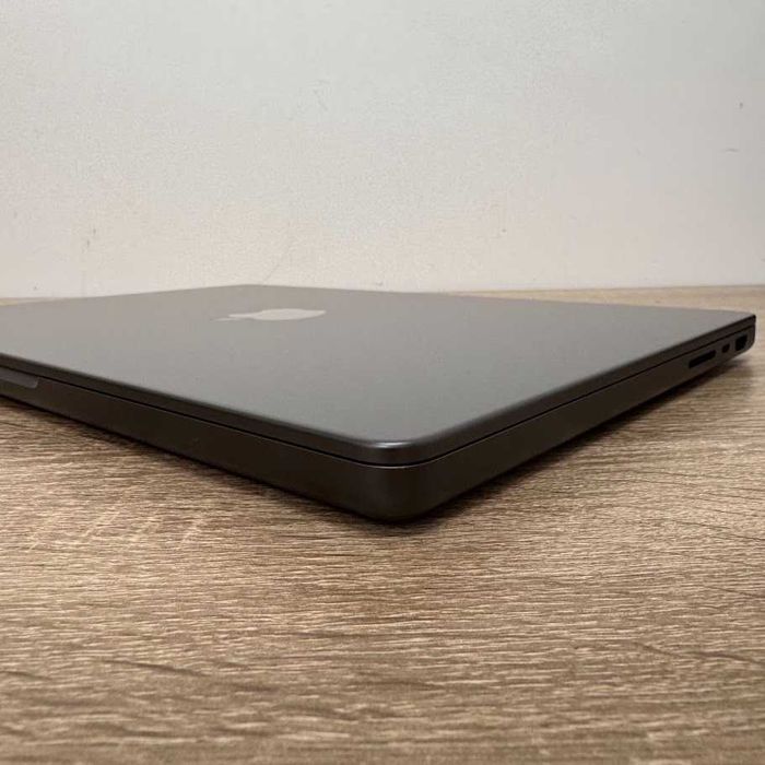 Macbook Pro 14" Late 2023 M3 Pro / 36Gb / SSD 512Gb акб:100% (код:M1431)