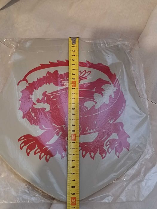 Escudo de madeira com imagem de Dragão:novo