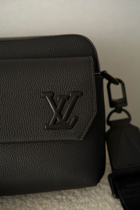 Чоловіча сумка Louis Vuitton Луї Віттон з натуральної шкіри через плече