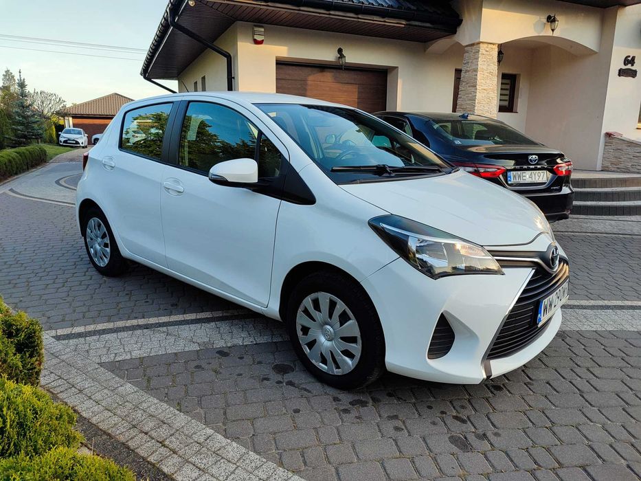 Toyota Yaris salon Pl 1.33 benzyna 2015 r lift