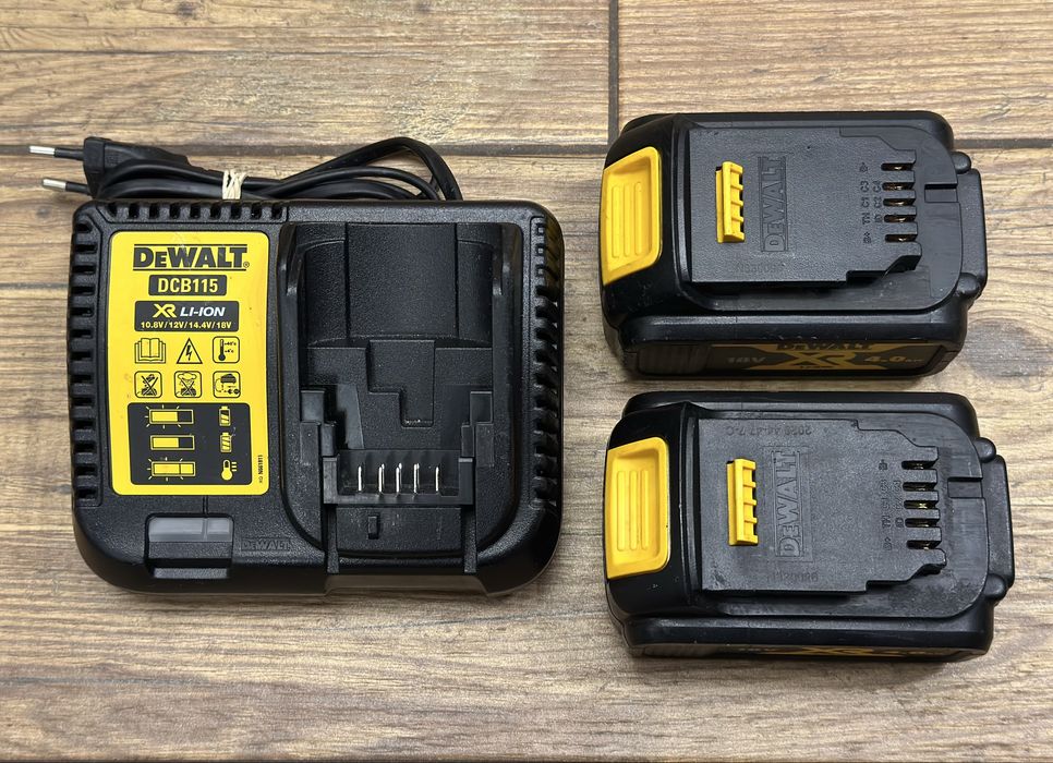 [Zestaw] dwie baterie, dwa akumulatory 4AH | ładowarka DCB115 DeWalt