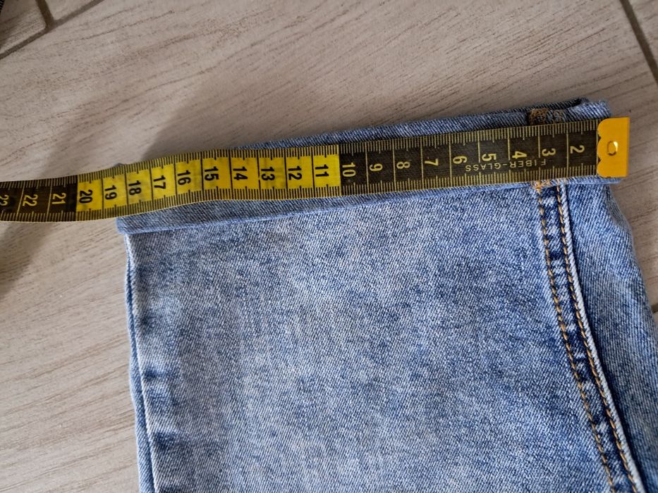 Шорти джинсові майже як нові