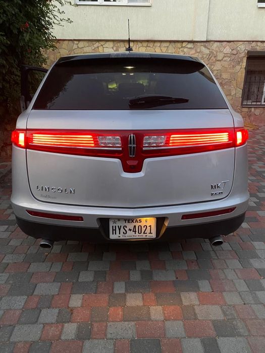 Lincoln MKT 2019 Limited Town Car