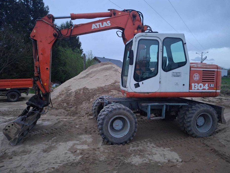 Wynajem Koparki, minikoparki, wywrotka 5t | Rozściełacz,