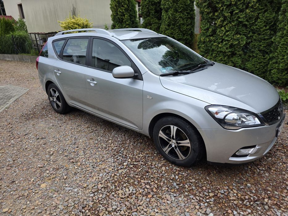 KIA ceed 2011 1.4 benzyna