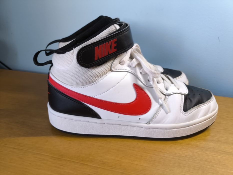 Nike tennis vermelhos