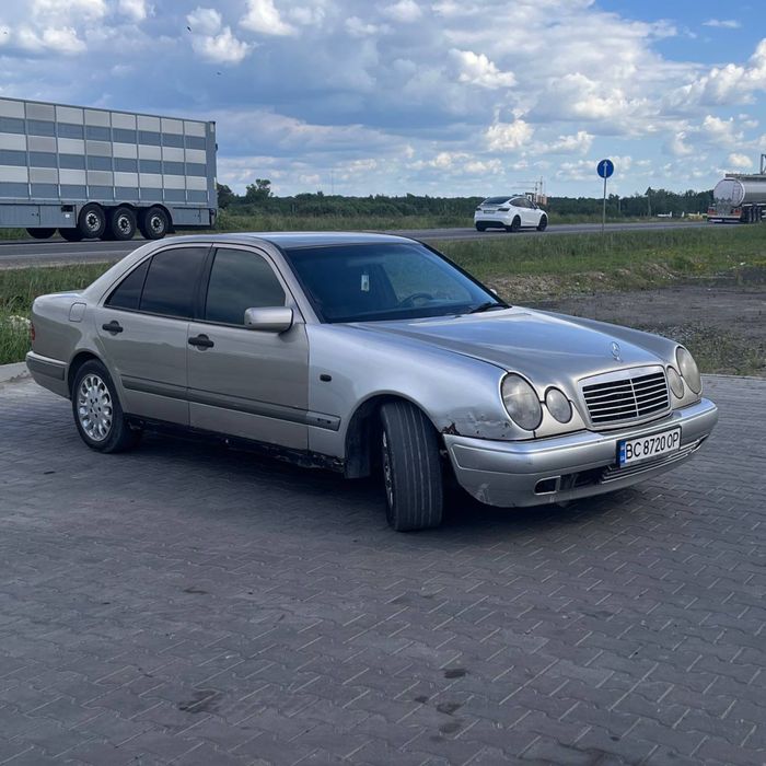 Mersedes-Benz W210 2.2CDI