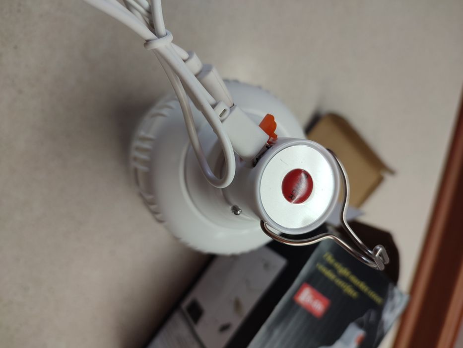 Аккумуляторна LED лампа 60W