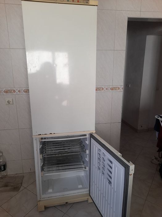 Frigorifico usado em ótimo funcionamento  vendendo por motivo de mudan