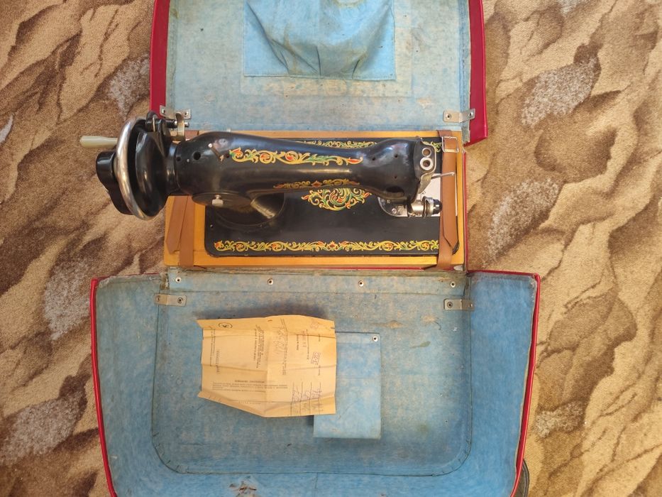 Ручна швейна машинка ПМЗ